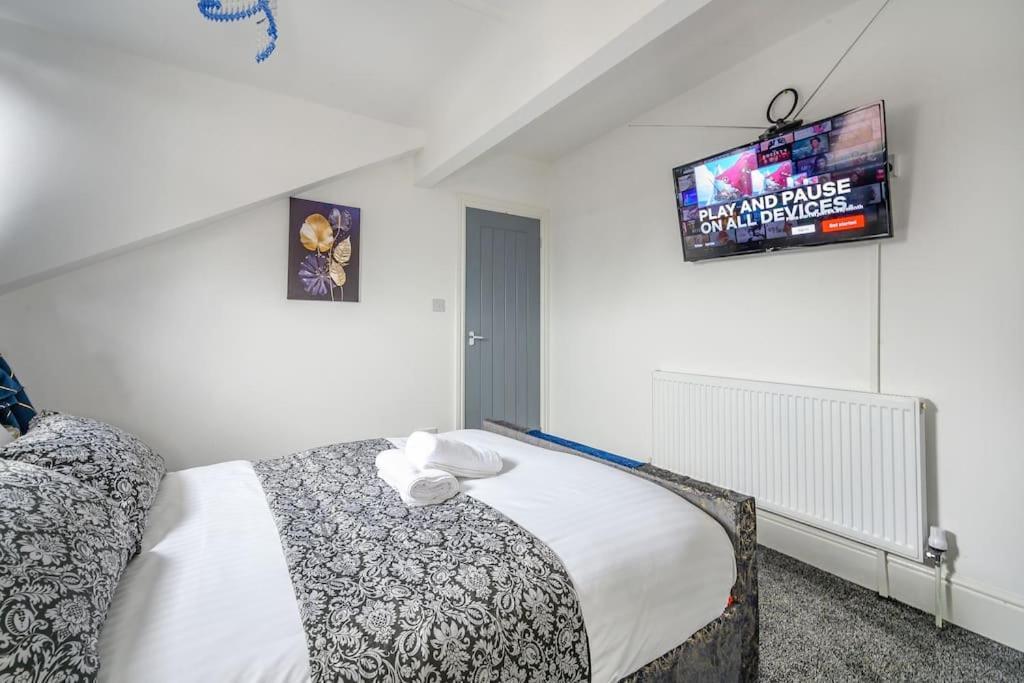 -16Pt- For Your Relaxed & Cosy Stay & Free Parking Leeds  Bagian luar foto